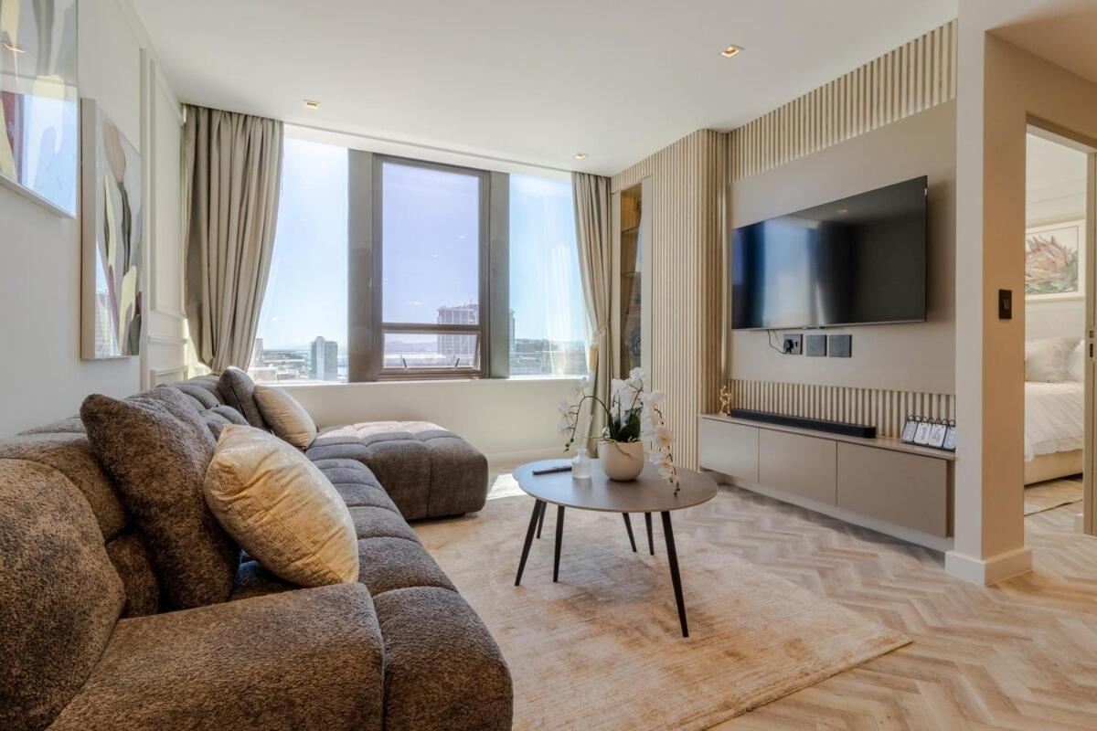 Apartment Foreshore Place Elegant In Cbd