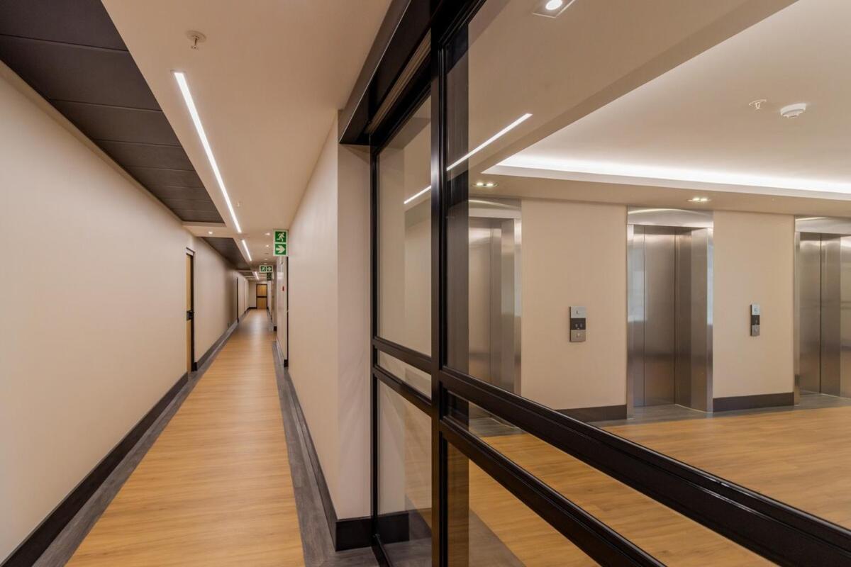 Foreshore Place Elegant In Cbd