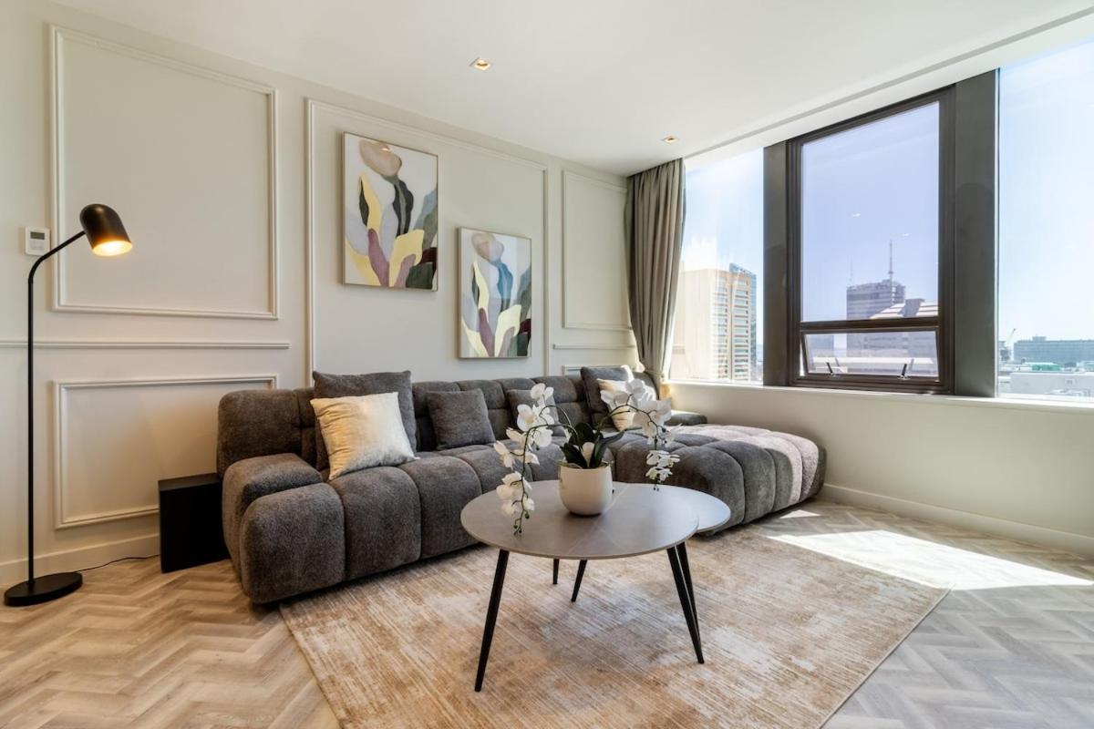 Foreshore Place Elegant In Cbd
